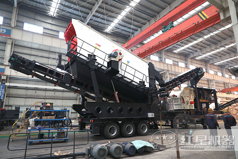 反擊式移動破碎站，搭載振動篩