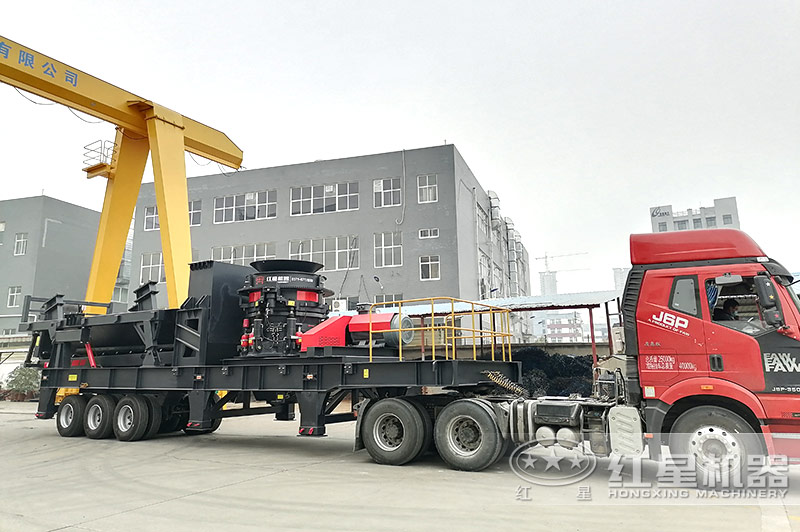 輪胎移動破碎機(jī)+鄂式破碎機(jī)