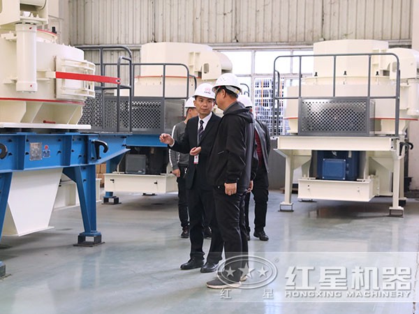 鵝卵石打沙機，用戶參觀現(xiàn)場