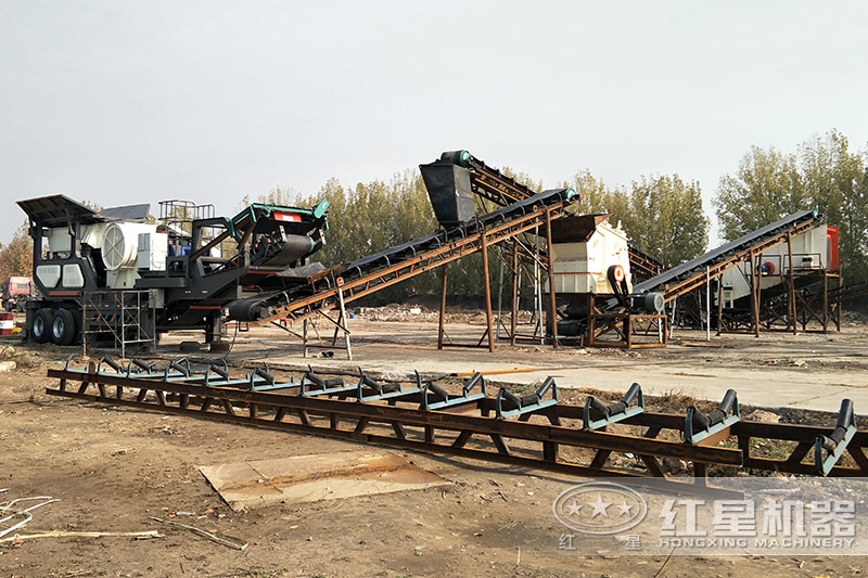 河北砸石機安裝現(xiàn)場