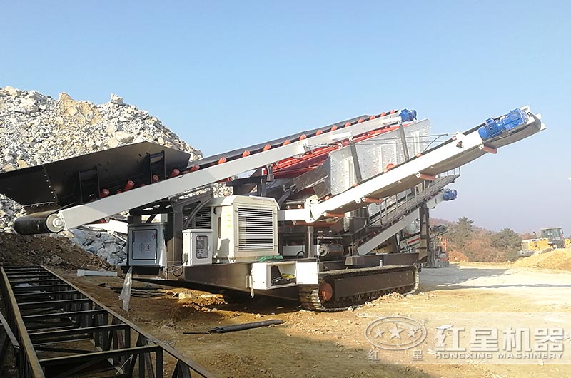 履帶式移動顎破作業(yè)現場實拍