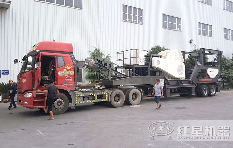 輪胎移動破碎機(jī)