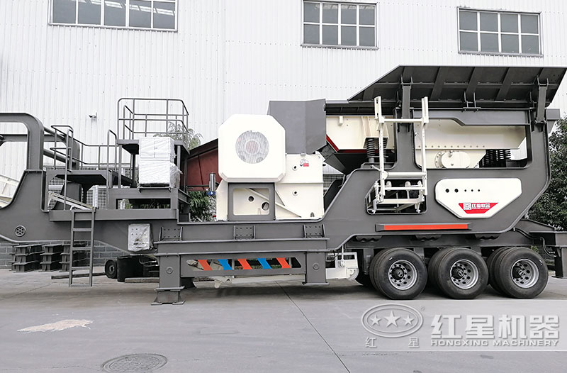 移動破碎機(jī)搭載顎式破碎機(jī)