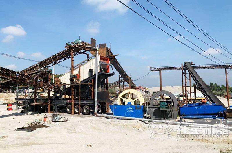 江蘇連云港河卵石移動制砂機設備生產(chǎn)現(xiàn)場