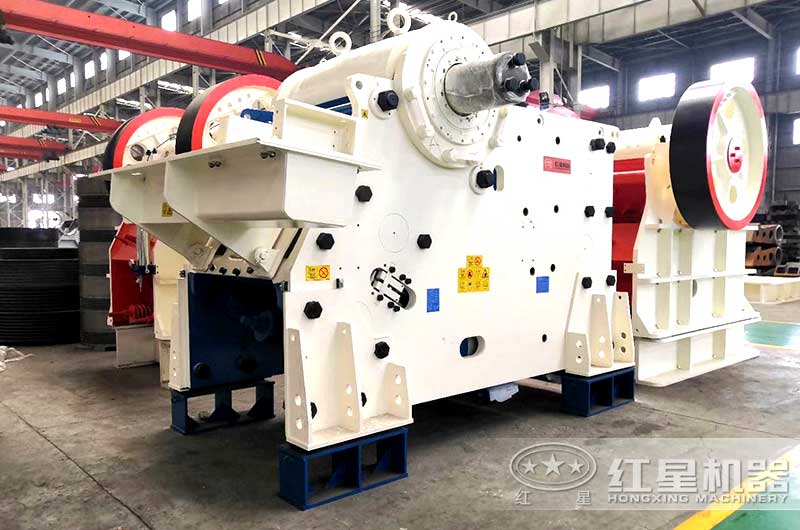 CJ歐版鄂式破石機(jī)，整體鋼架底座占用空間小