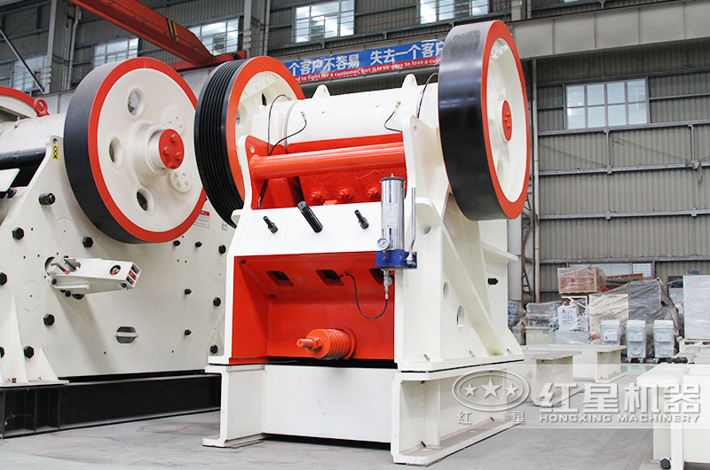 鄂式破碎機，產量1-2200t/h，耐磨抗沖擊