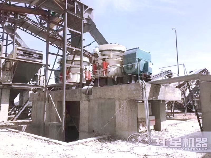 全液壓圓錐破碎作業(yè)現(xiàn)場(chǎng)